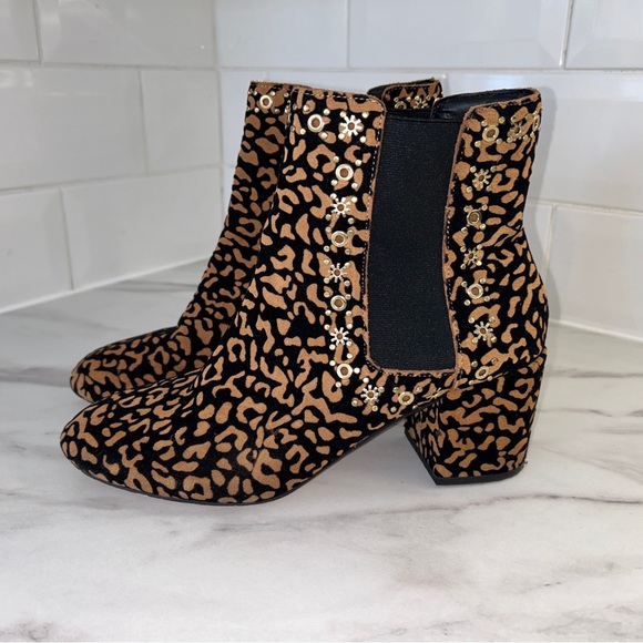 Kurt Geiger Shoes - Kurt Geiger Boots UK 5 leopard print block heel ankle high gold tone detail